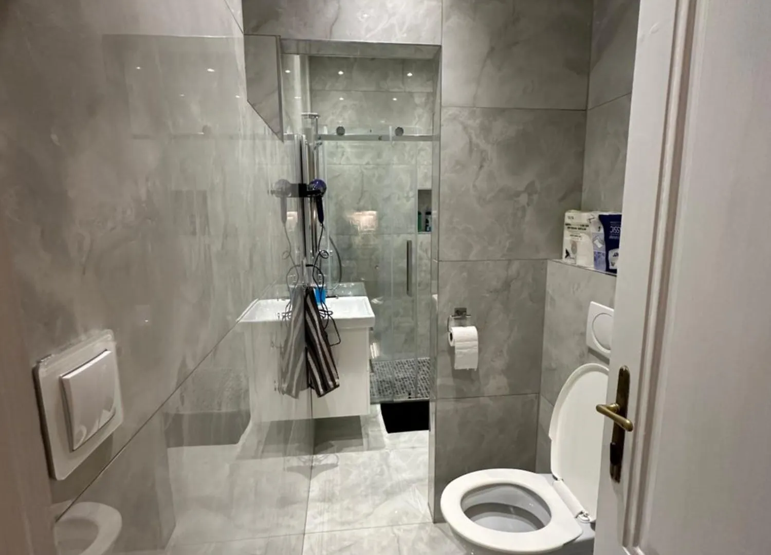 Karlin Oasis 2-Bedroom Apartment Πράγα