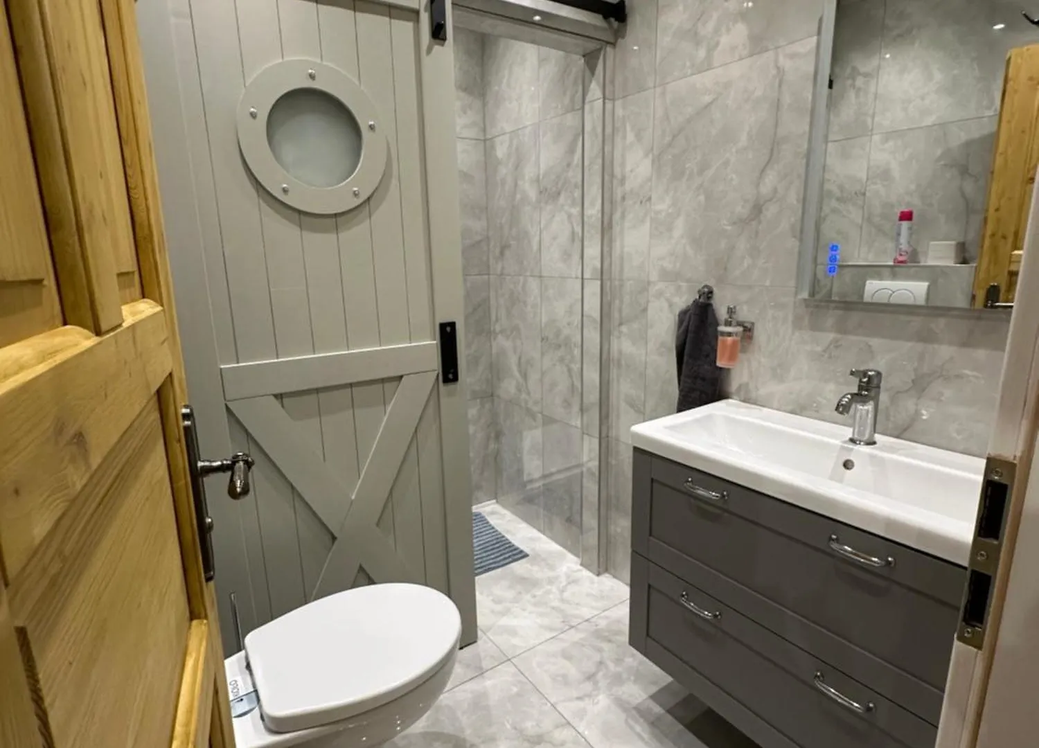 Karlin Oasis 2-Bedroom Apartment Πράγα
